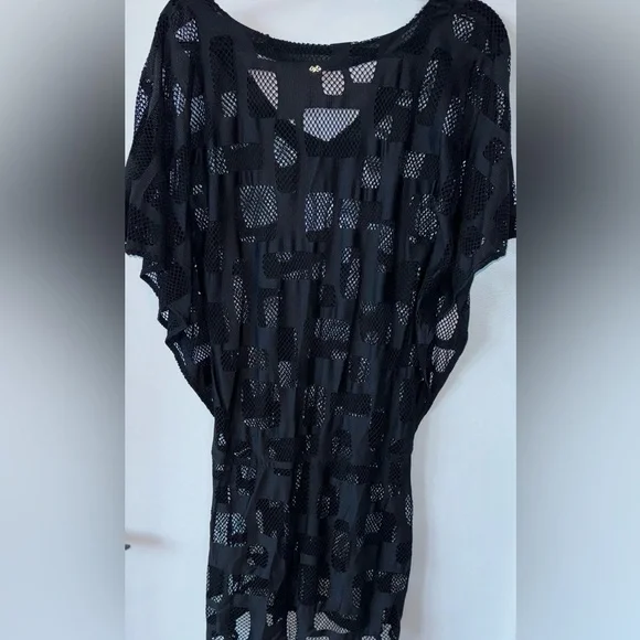 PilyQ Medium Black Tunic Dress - Picture 2 of 3